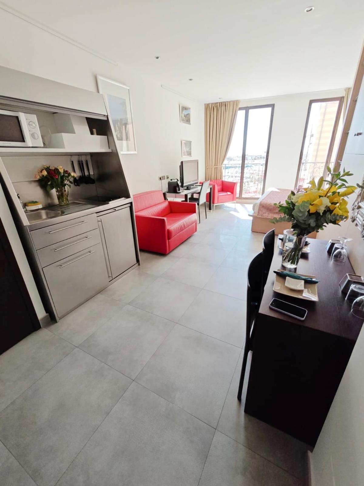 Cassis Loc - Chambre Meublee Eksteriør billede