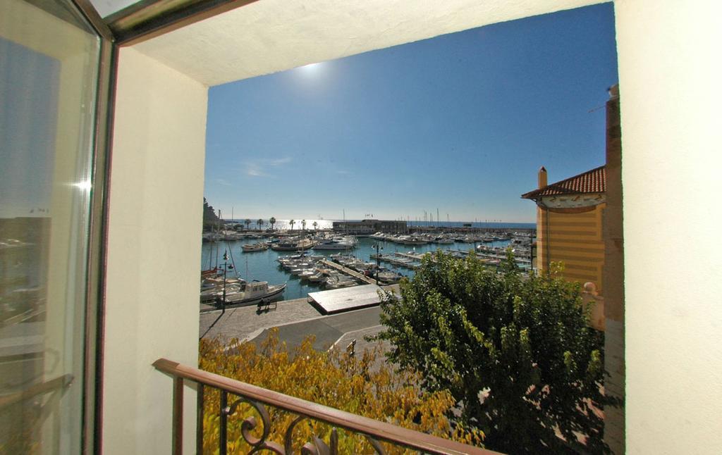 Cassis Loc - Chambre Meublee Eksteriør billede
